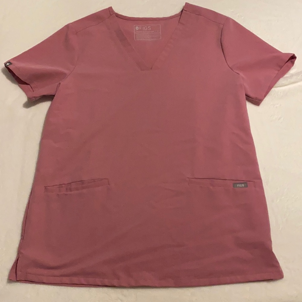 Chalk pink figs scrub top